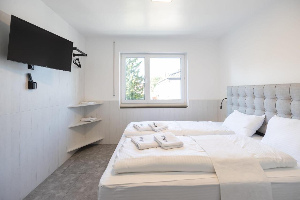 Staystay Guesthouse I 24 Hours Check-In Neurenberg Buitenkant foto